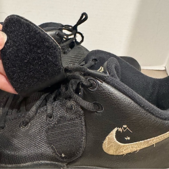 Nike Kyrie Flytrap 3 “Black Metallic Gold “ Men’s Basketball Sneakers main image 4